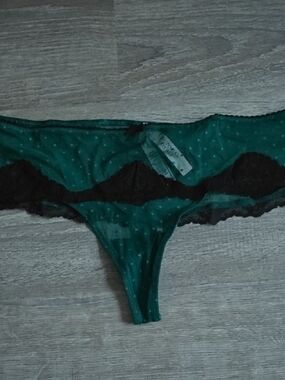 Victoria's Secret Thong Bundle